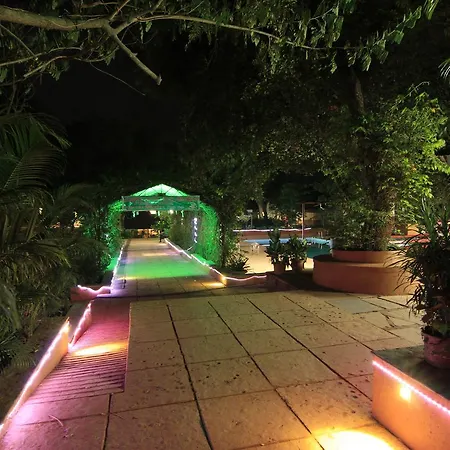 酒店 Gujarat Bhavan 马泰兰