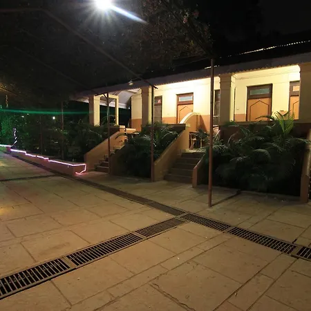 Gujarat Bhavan 酒店 马泰兰